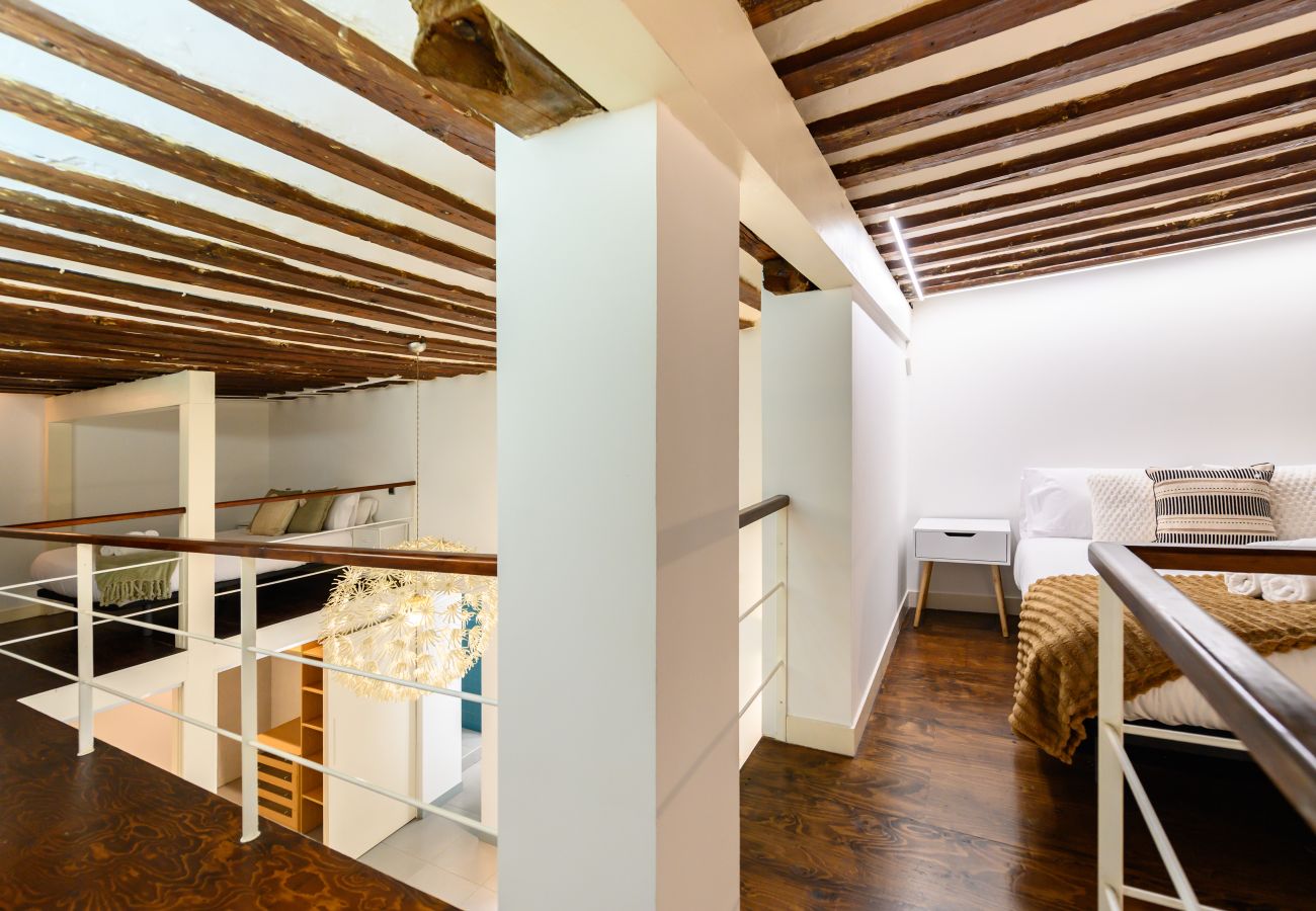 Apartment in Madrid - M (ESA121ID) Amplio Dúplex en el centro de Madrid