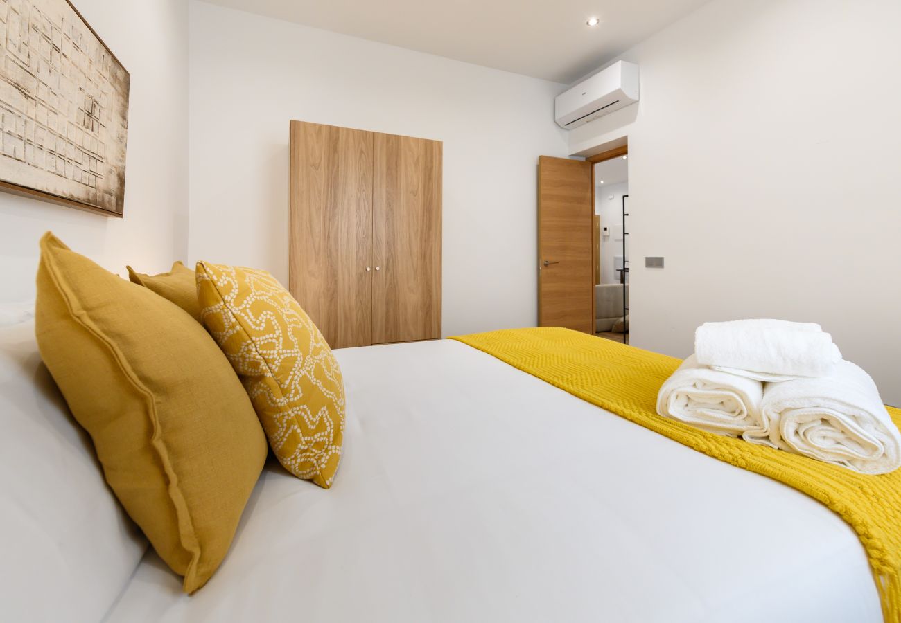 Apartment in Madrid - M (DDS1014) Piso de 2 dormitorios en Goya, Barrio