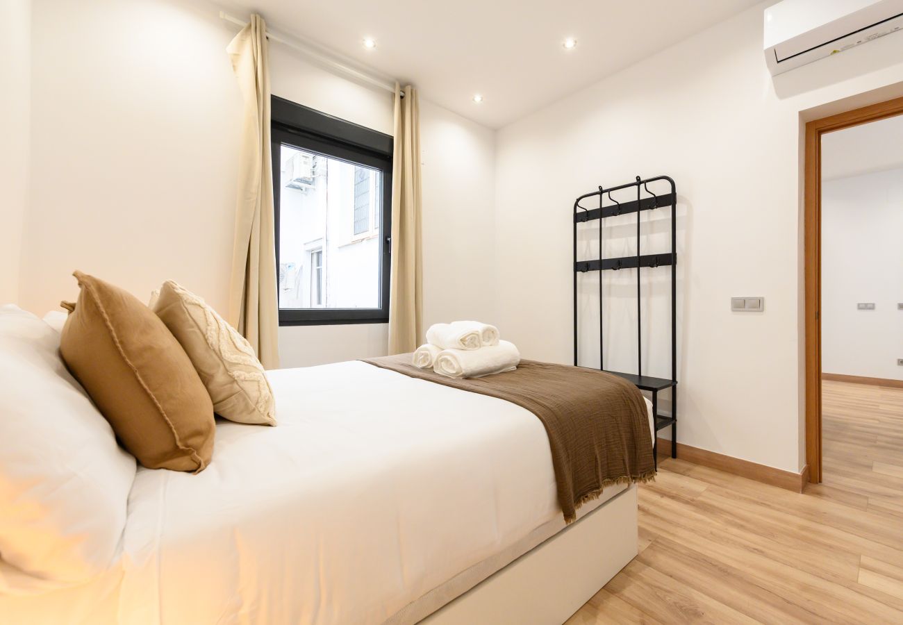 Apartment in Madrid - M (DDS1014) Piso de 2 dormitorios en Goya, Barrio