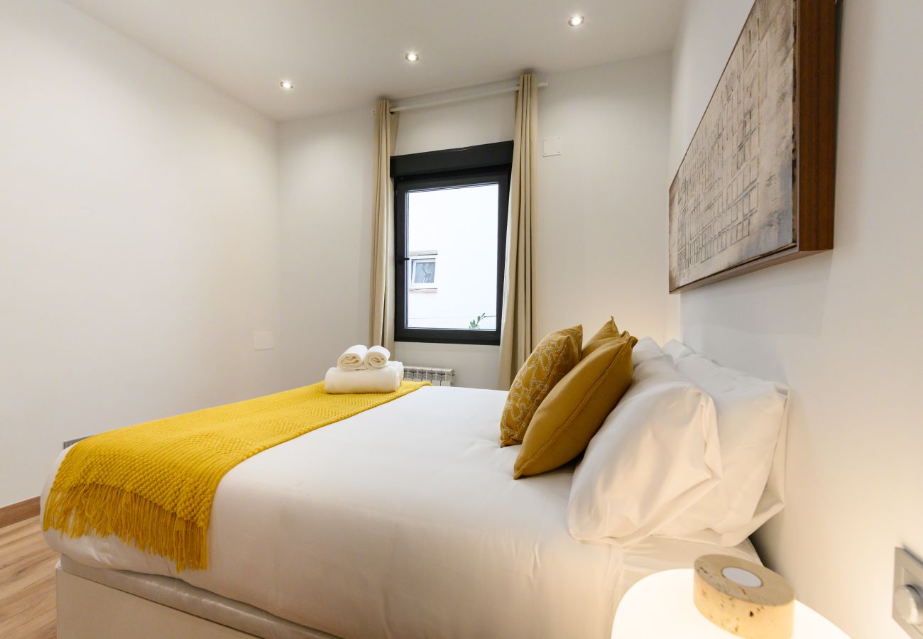 Apartment in Madrid - M (DDS1014) Piso de 2 dormitorios en Goya, Barrio