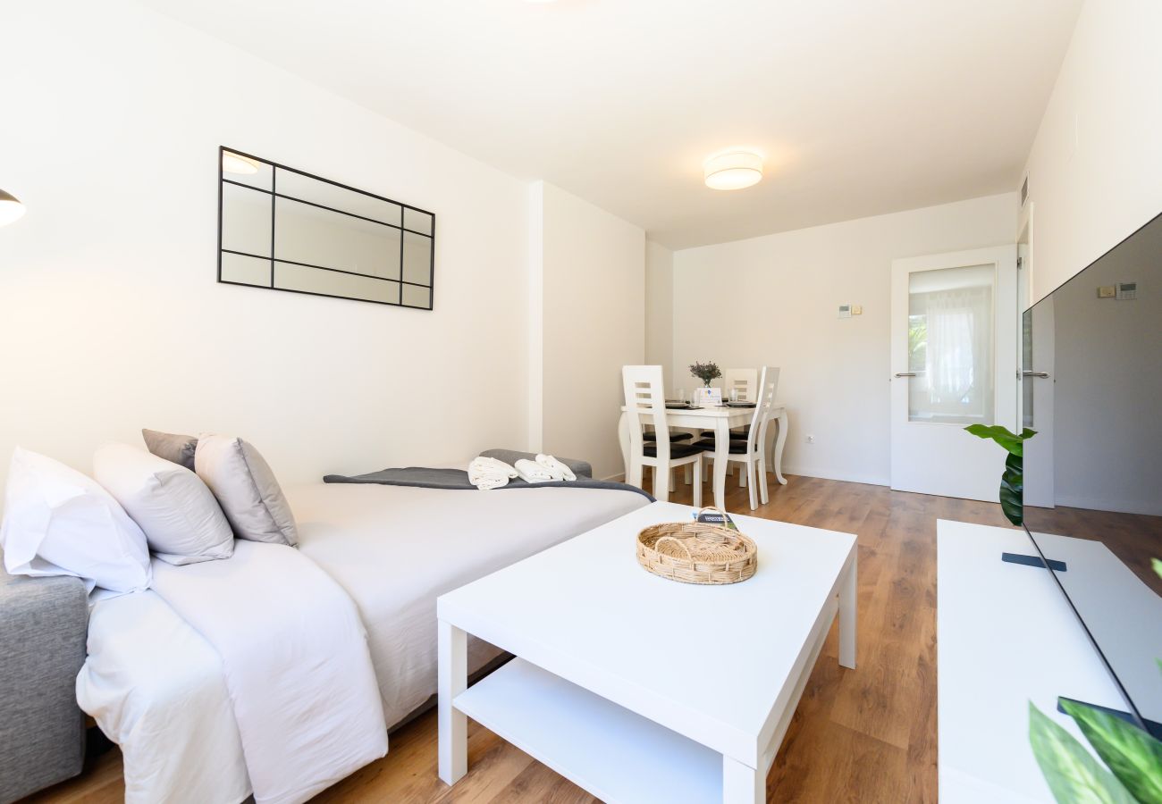 Apartment in Madrid - M (SAQU312C) Amplio piso de 1 dormitorio en Tetuán