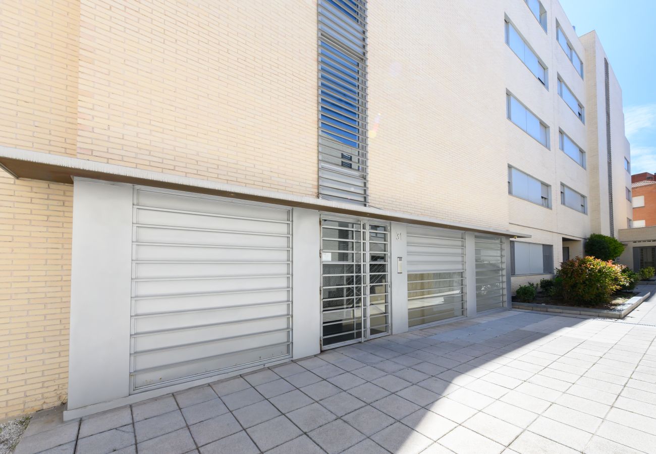 Apartment in Madrid - M (SAQU312C) Amplio piso de 1 dormitorio en Tetuán