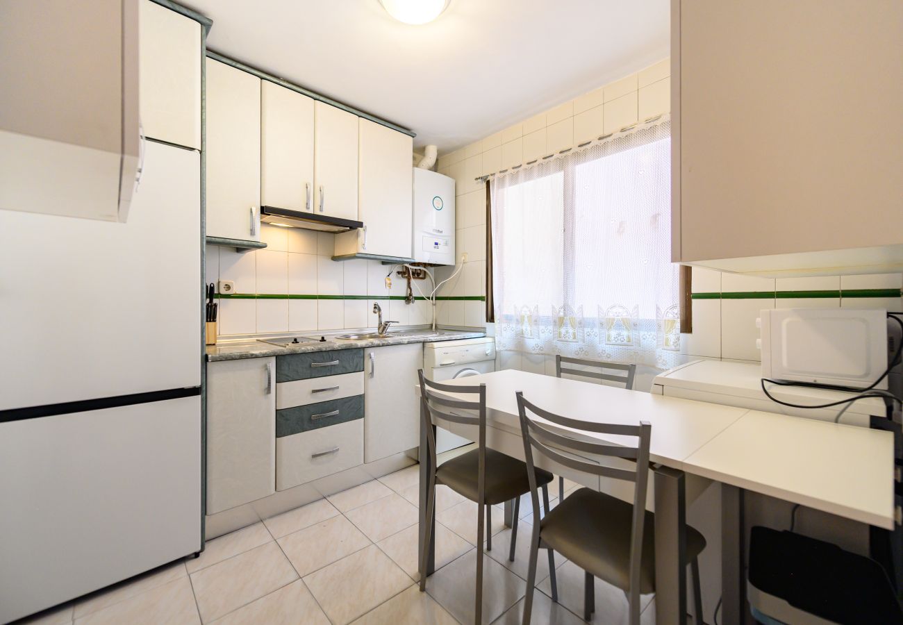 Apartment in Madrid - M (ADU151A) Piso 2 dormitorios en Sol, Centro de M