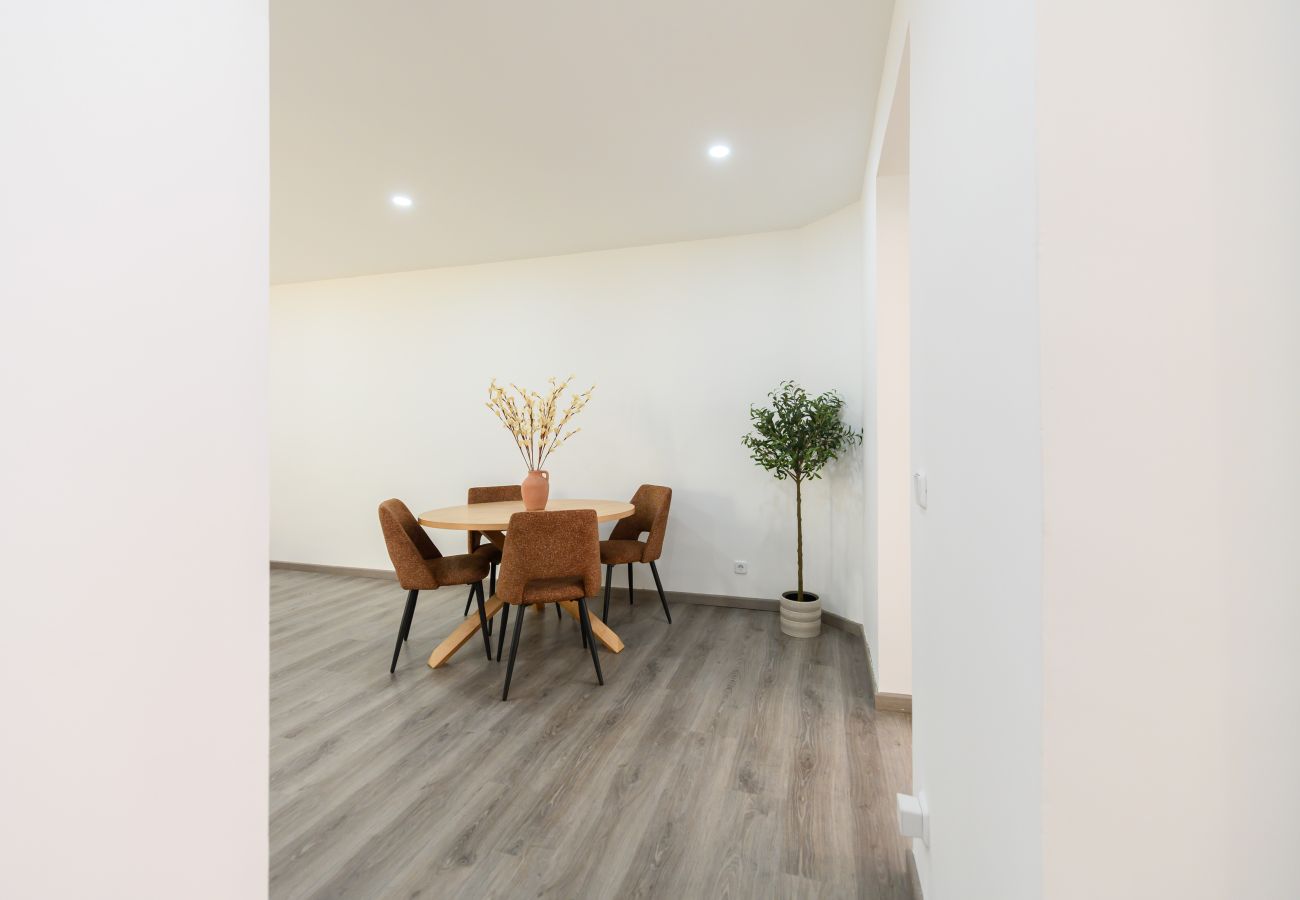Apartment in Madrid - M (MAL91I) Amplio Piso 2 dormitorios en Chamartín