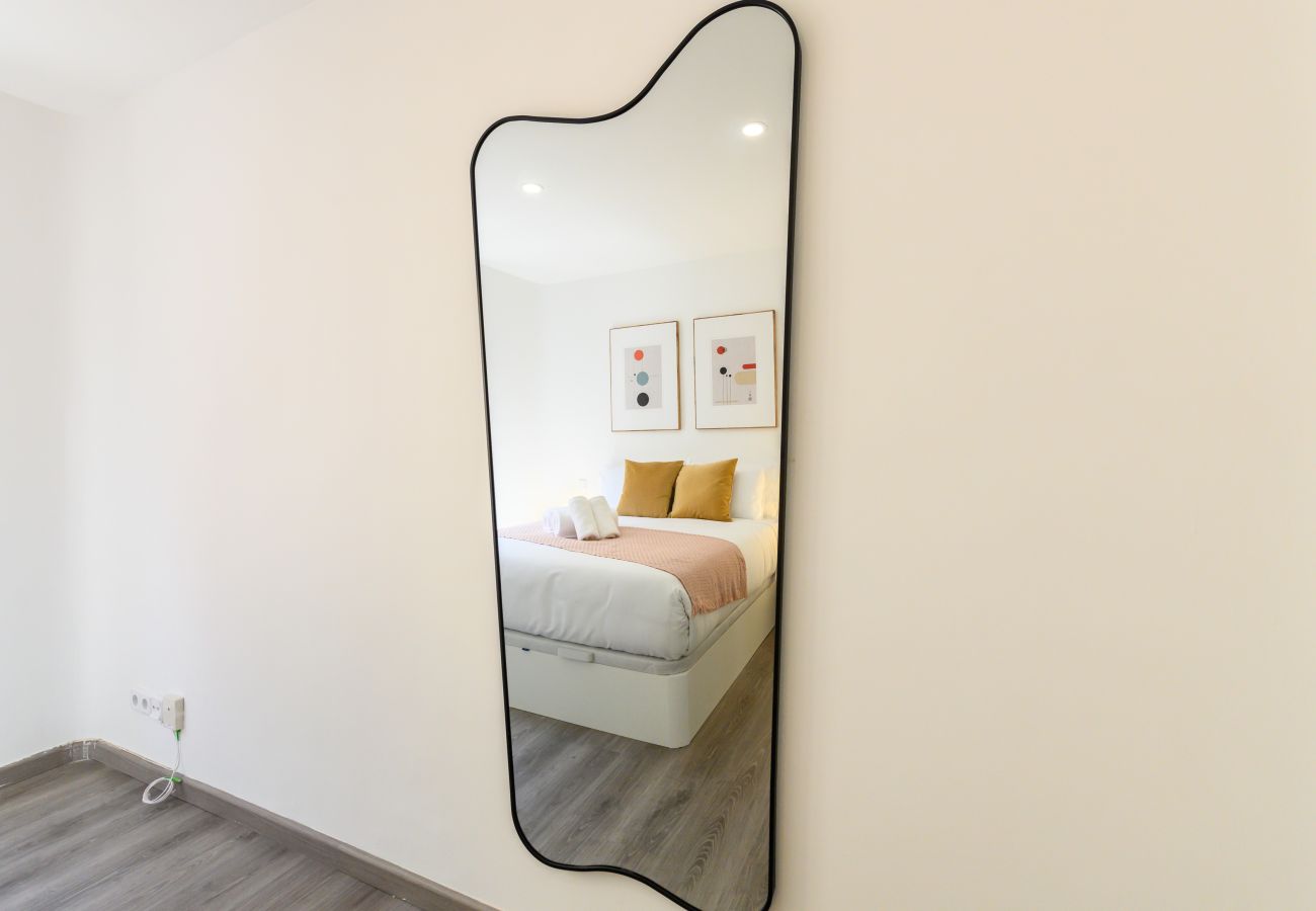 Apartment in Madrid - M (MAL91I) Amplio Piso 2 dormitorios en Chamartín