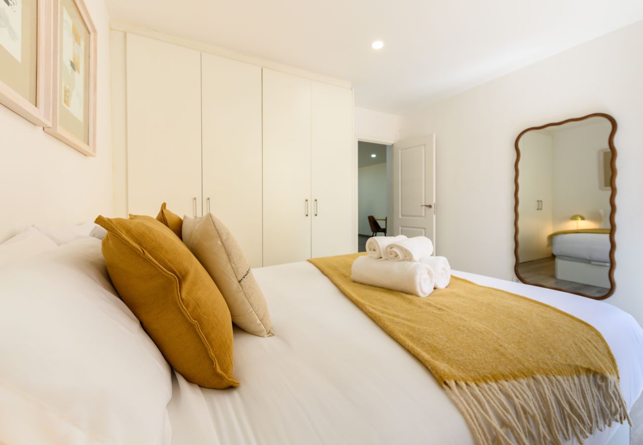 Apartment in Madrid - M (MAL91I) Amplio Piso 2 dormitorios en Chamartín