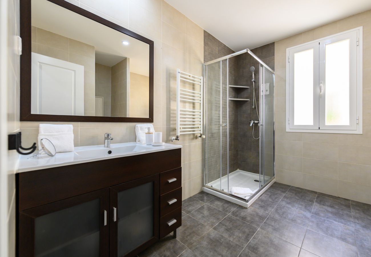 Apartment in Madrid - M (MAL91I) Amplio Piso 2 dormitorios en Chamartín