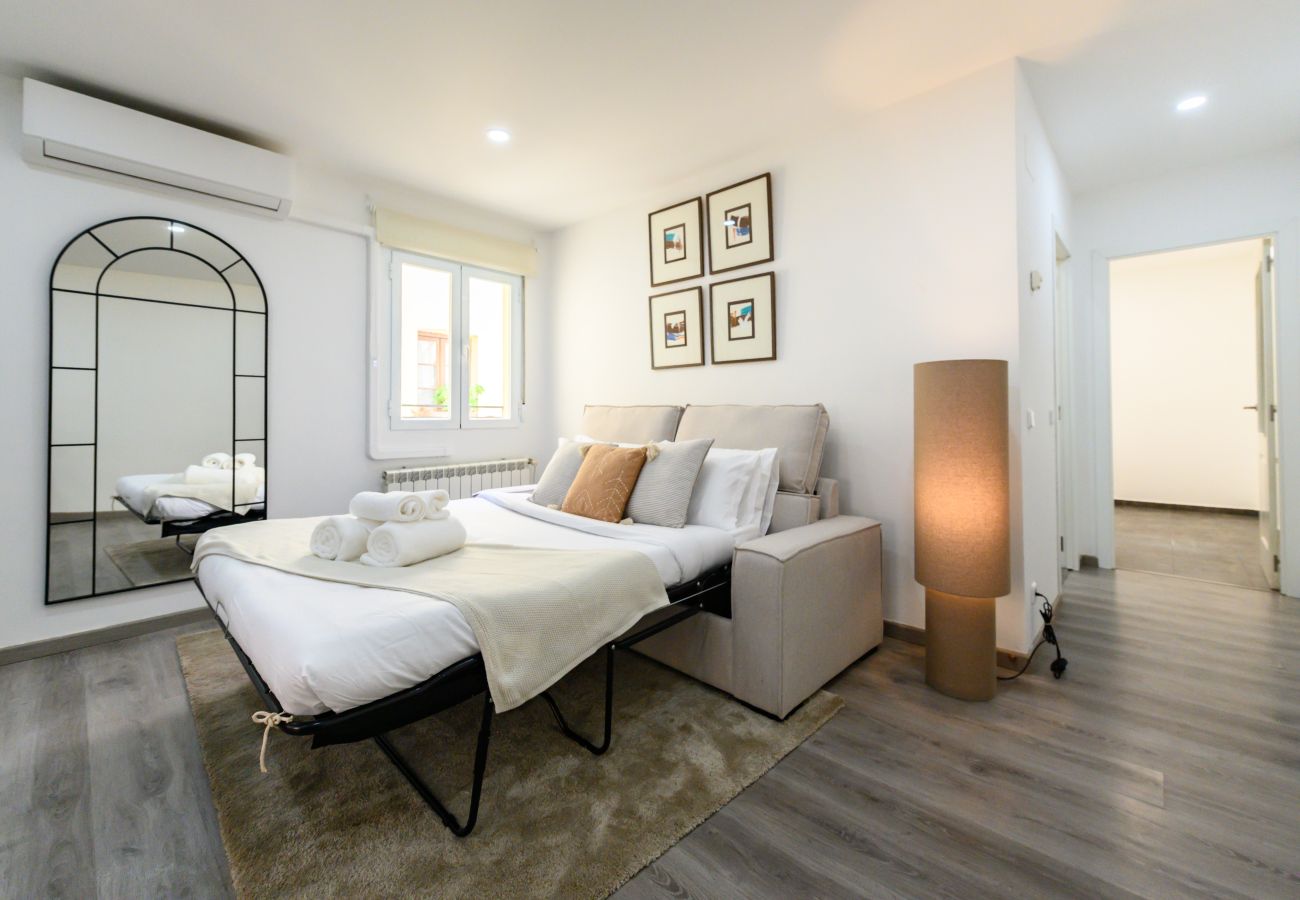 Apartment in Madrid - M (MAL91I) Amplio Piso 2 dormitorios en Chamartín