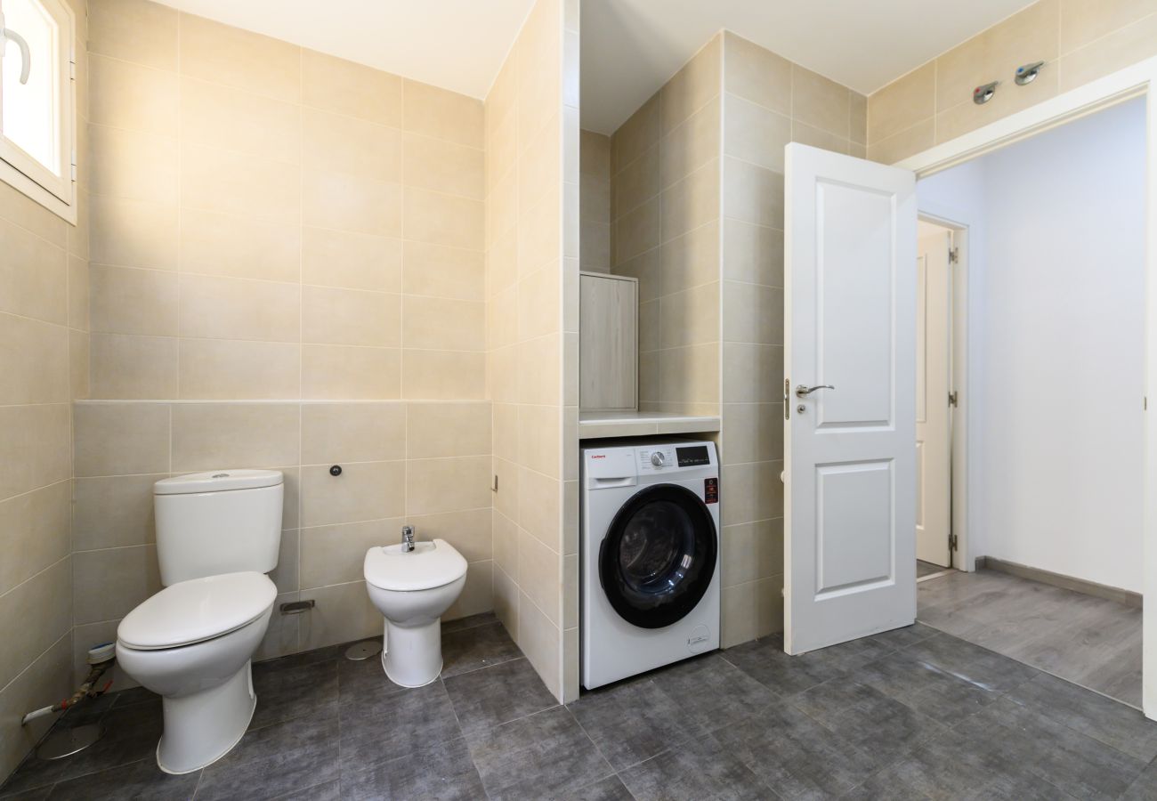 Apartment in Madrid - M (MAL91I) Amplio Piso 2 dormitorios en Chamartín