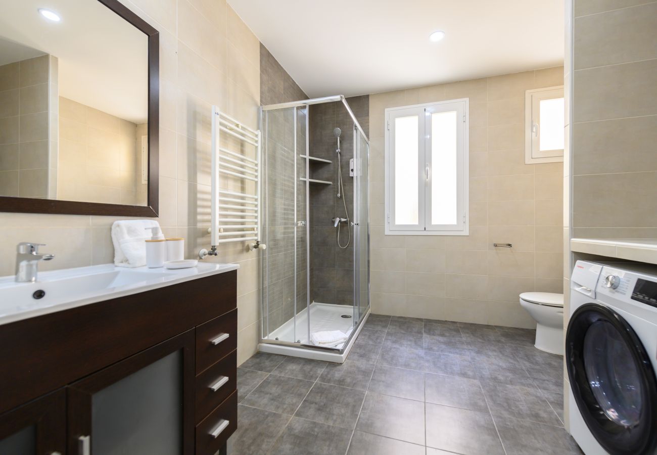 Apartment in Madrid - M (MAL91I) Amplio Piso 2 dormitorios en Chamartín