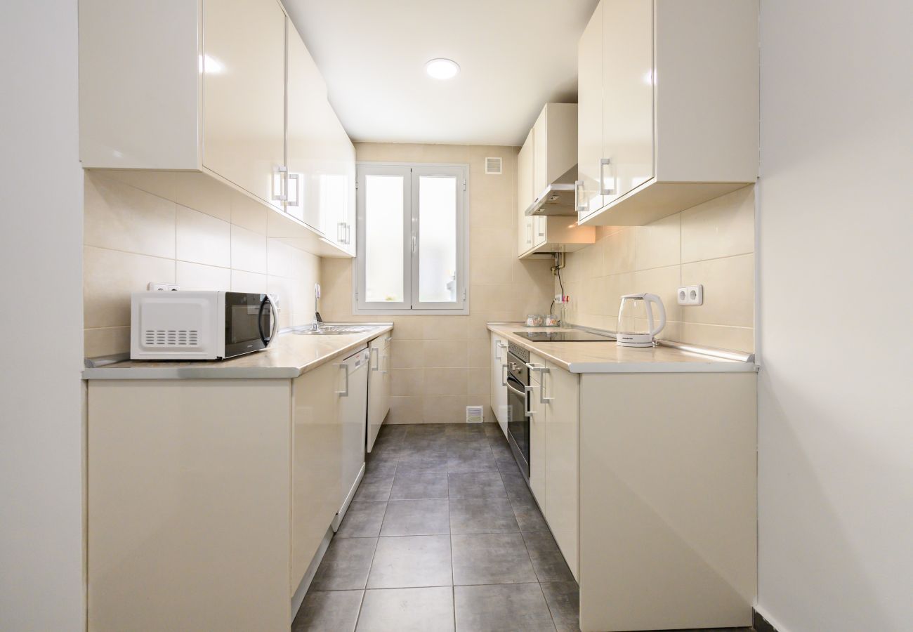 Apartment in Madrid - M (MAL91I) Amplio Piso 2 dormitorios en Chamartín