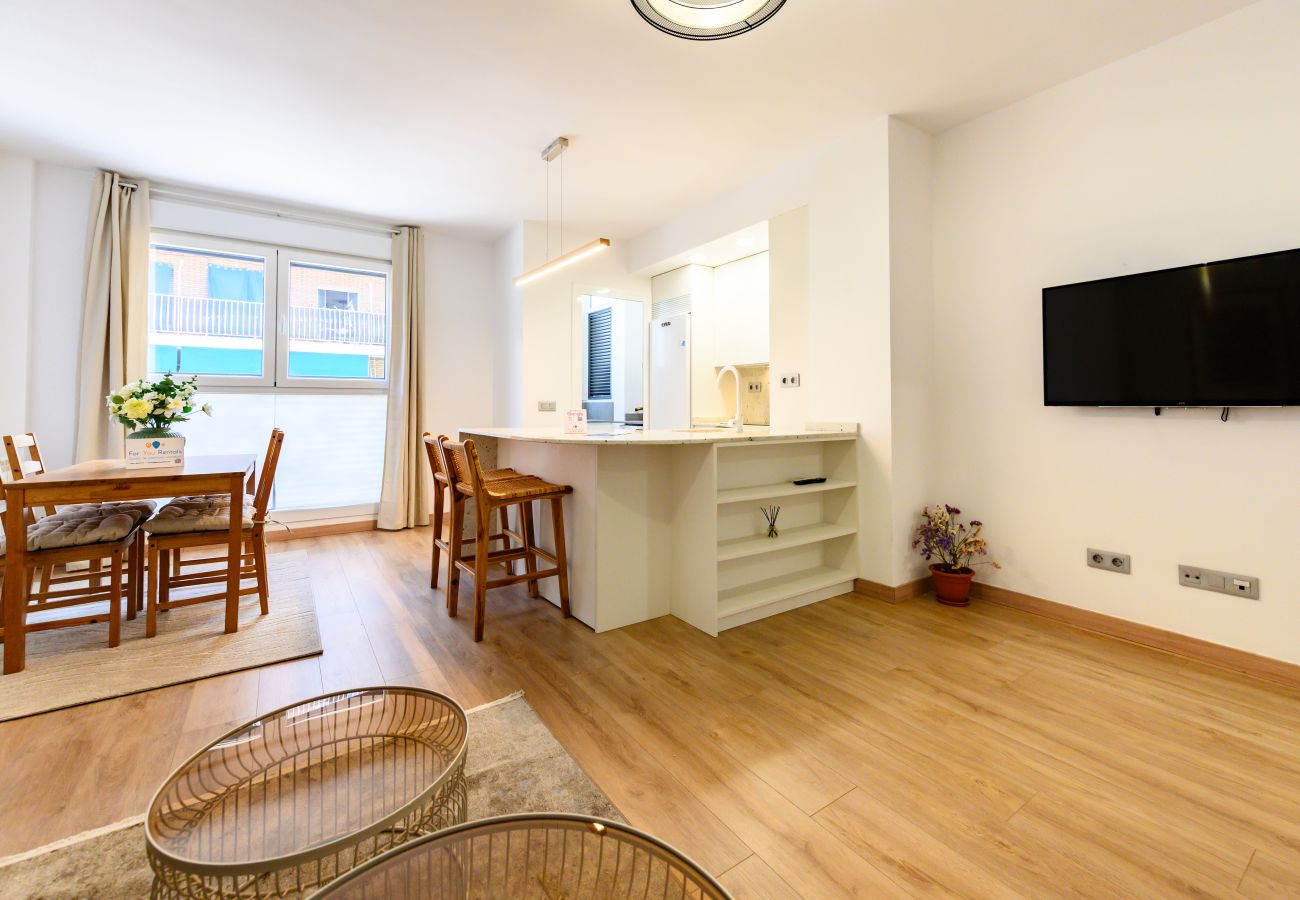 Apartment in Madrid - M (HMA121B) Amplio Piso 2 dormitorios y 2 baños