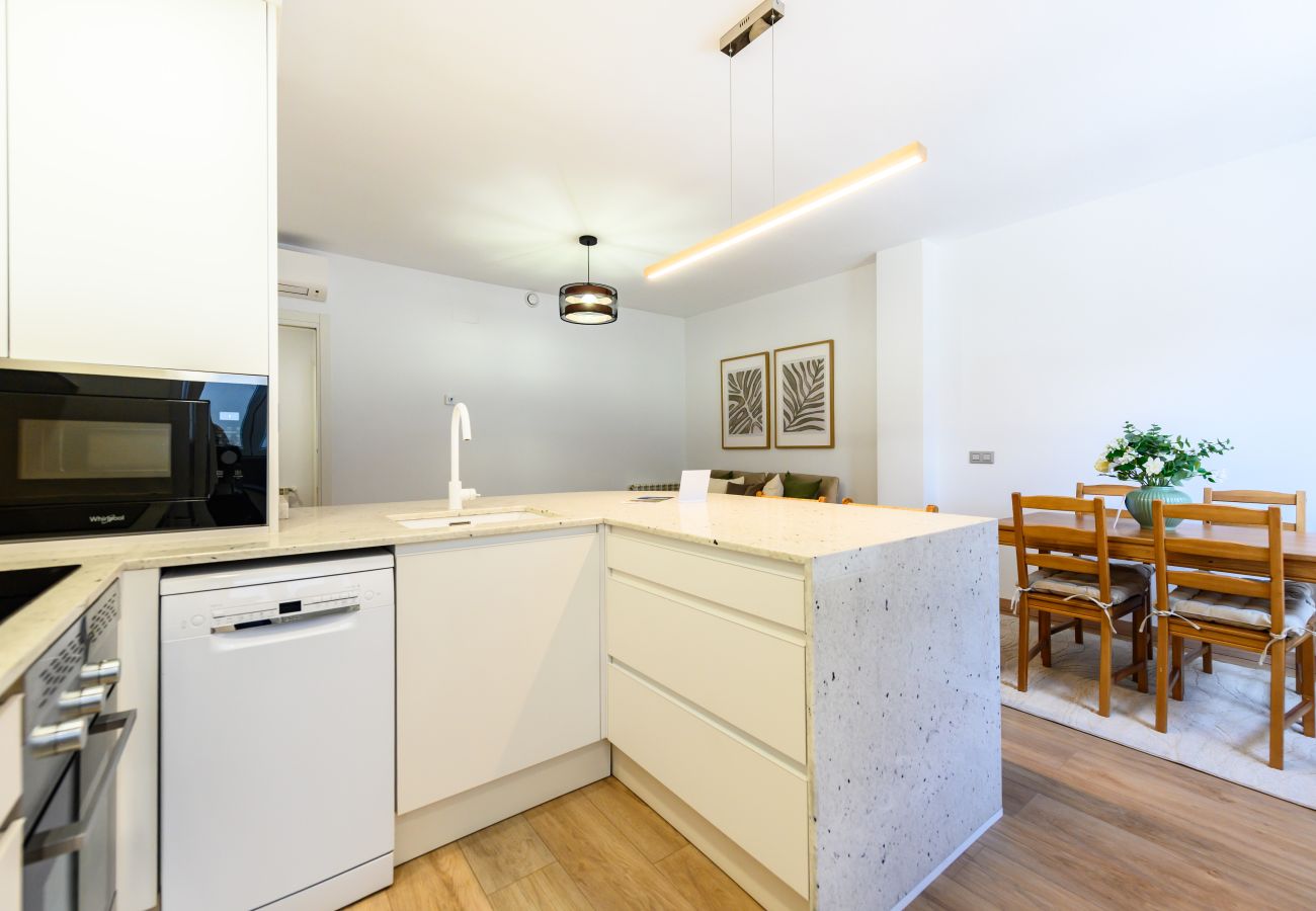 Apartment in Madrid - M (HMA121B) Amplio Piso 2 dormitorios y 2 baños
