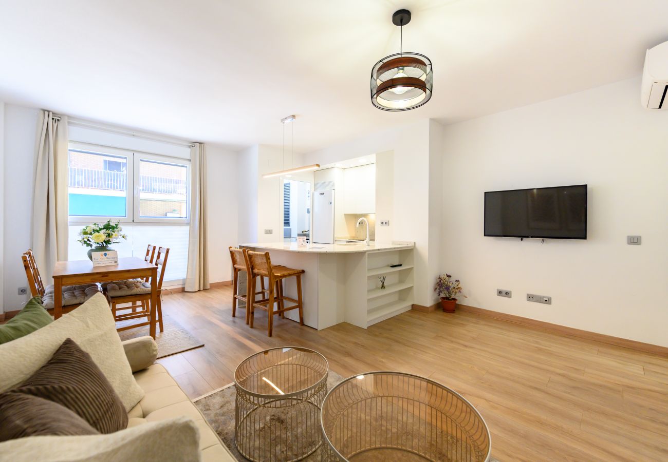 Apartment in Madrid - M (HMA121B) Amplio Piso 2 dormitorios y 2 baños