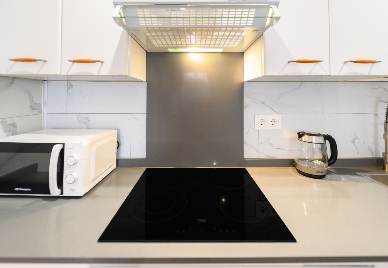 Apartment in Madrid - M (VAL203E) Piso 1 dormitorio en el Centro Madrid