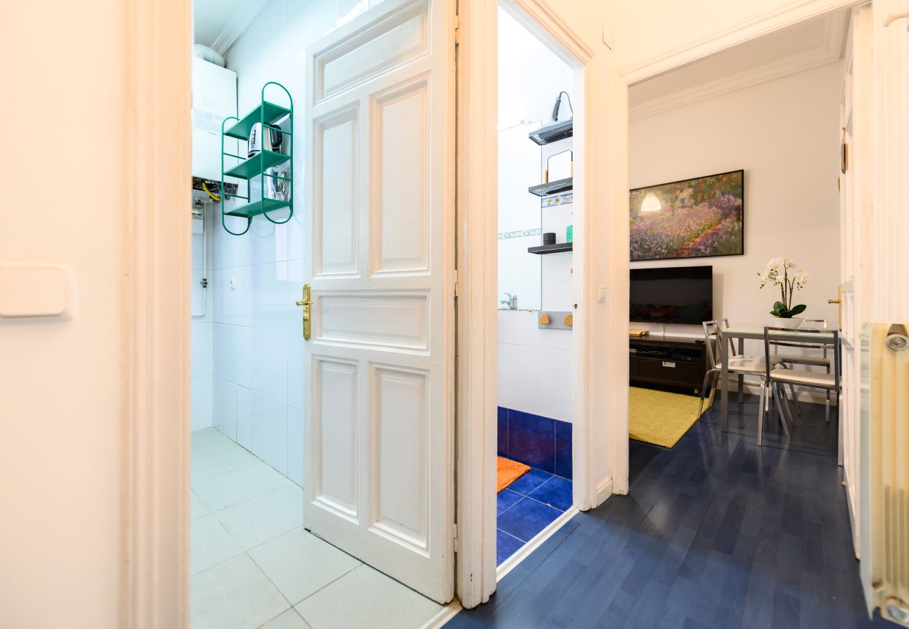 Apartment in Madrid - M (COL142II) Piso 2 dormitorios en el Centro de Ma