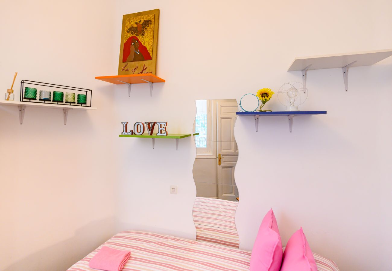 Apartment in Madrid - M (COL142II) Piso 2 dormitorios en el Centro de Ma