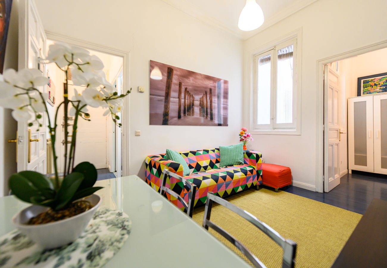 Apartment in Madrid - M (COL142II) Piso 2 dormitorios en el Centro de Ma