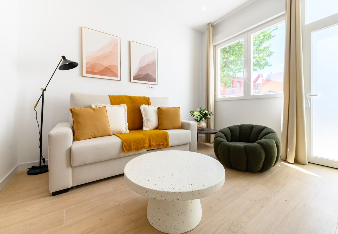 Apartment in Madrid - M (SDB1L1) Piso 1 dormitorio en Tetuán, Madrid