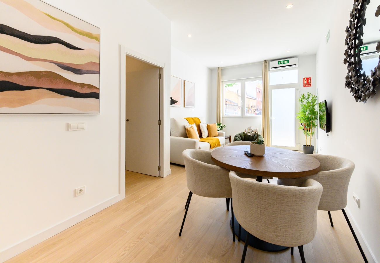 Apartment in Madrid - M (SDB1L1) Piso 1 dormitorio en Tetuán, Madrid