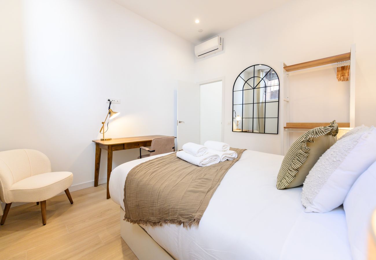 Apartment in Madrid - M (SDB1L2) Piso 1 dormitorio en Tetuán, Madrid