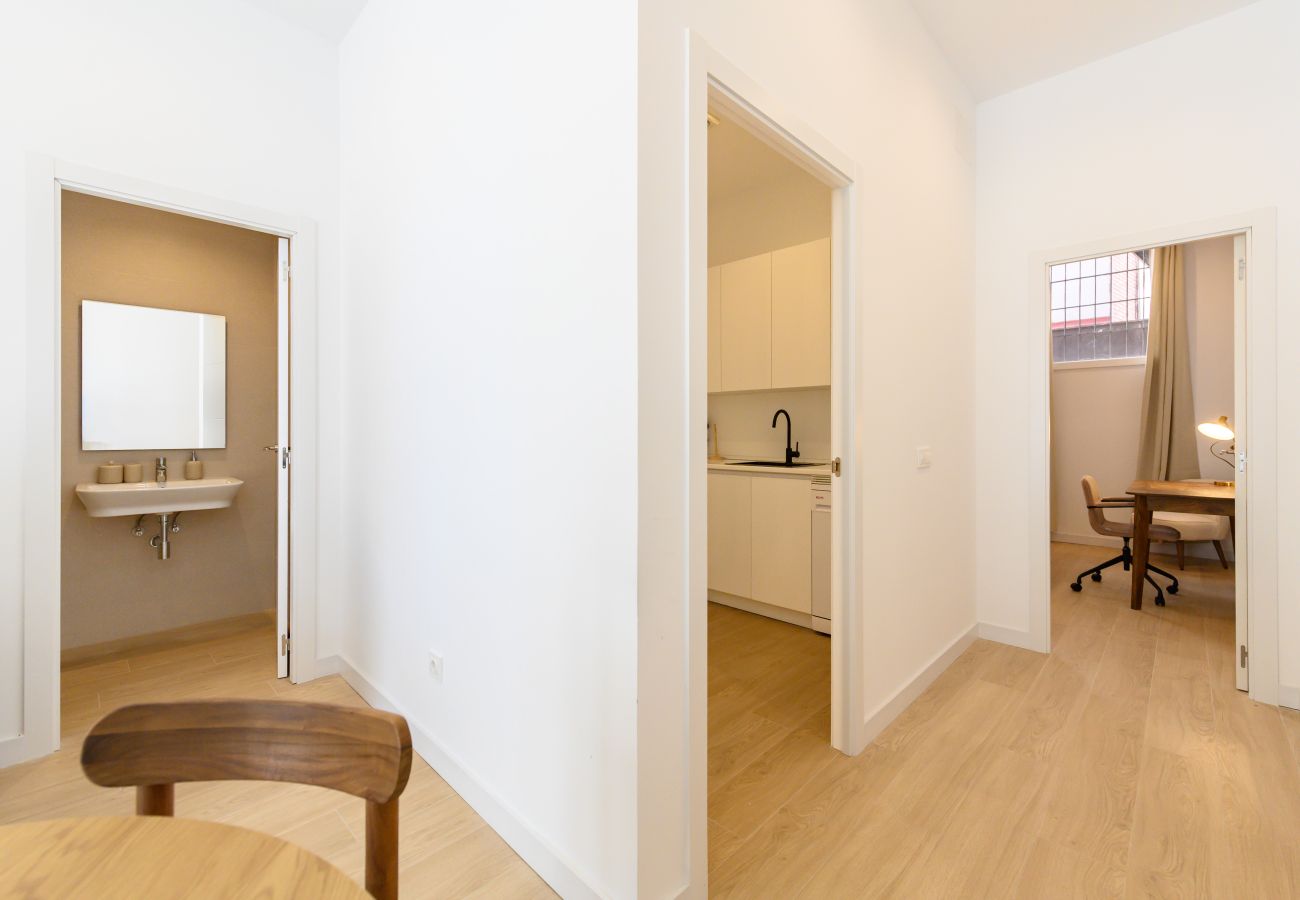 Apartment in Madrid - M (SDB1L2) Piso 1 dormitorio en Tetuán, Madrid