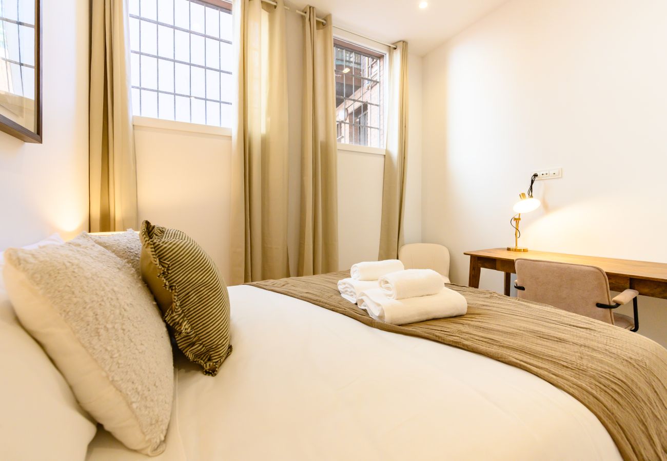Apartment in Madrid - M (SDB1L2) Piso 1 dormitorio en Tetuán, Madrid