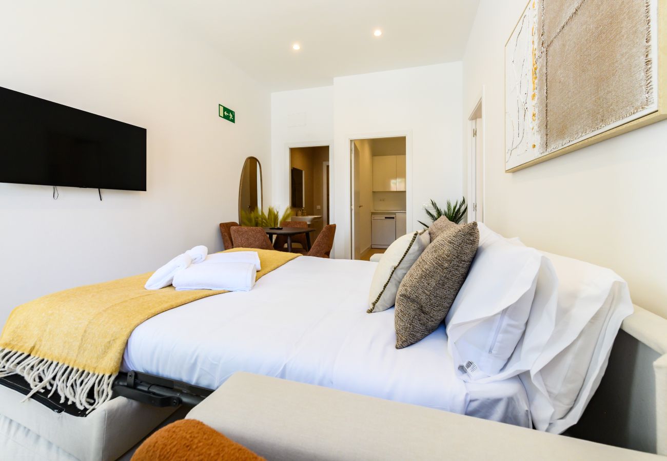 Apartment in Madrid - M (SDB1L3) Piso 1 dormitorio en Tetuán, Madrid