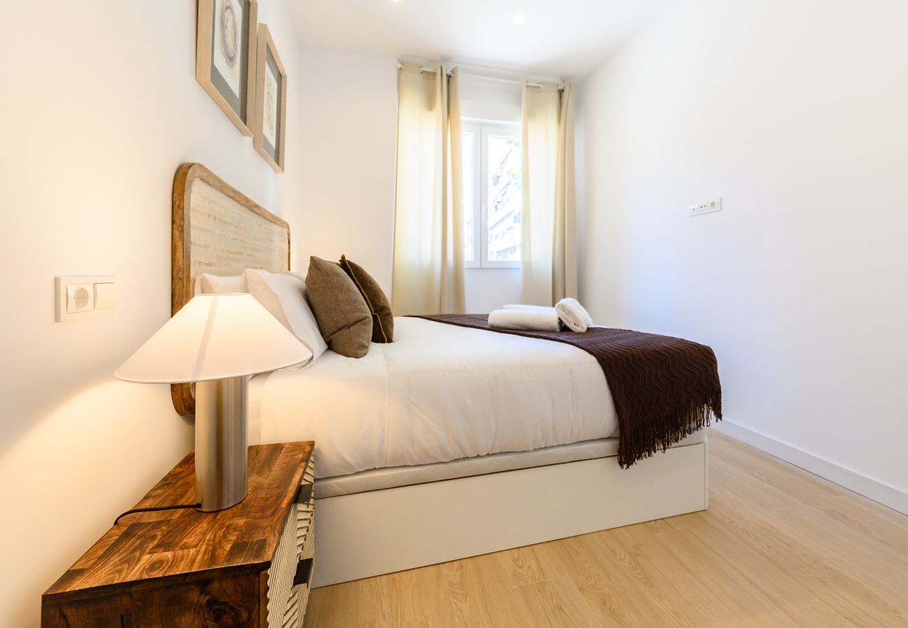 Apartment in Madrid - M (SDB1L3) Piso 1 dormitorio en Tetuán, Madrid