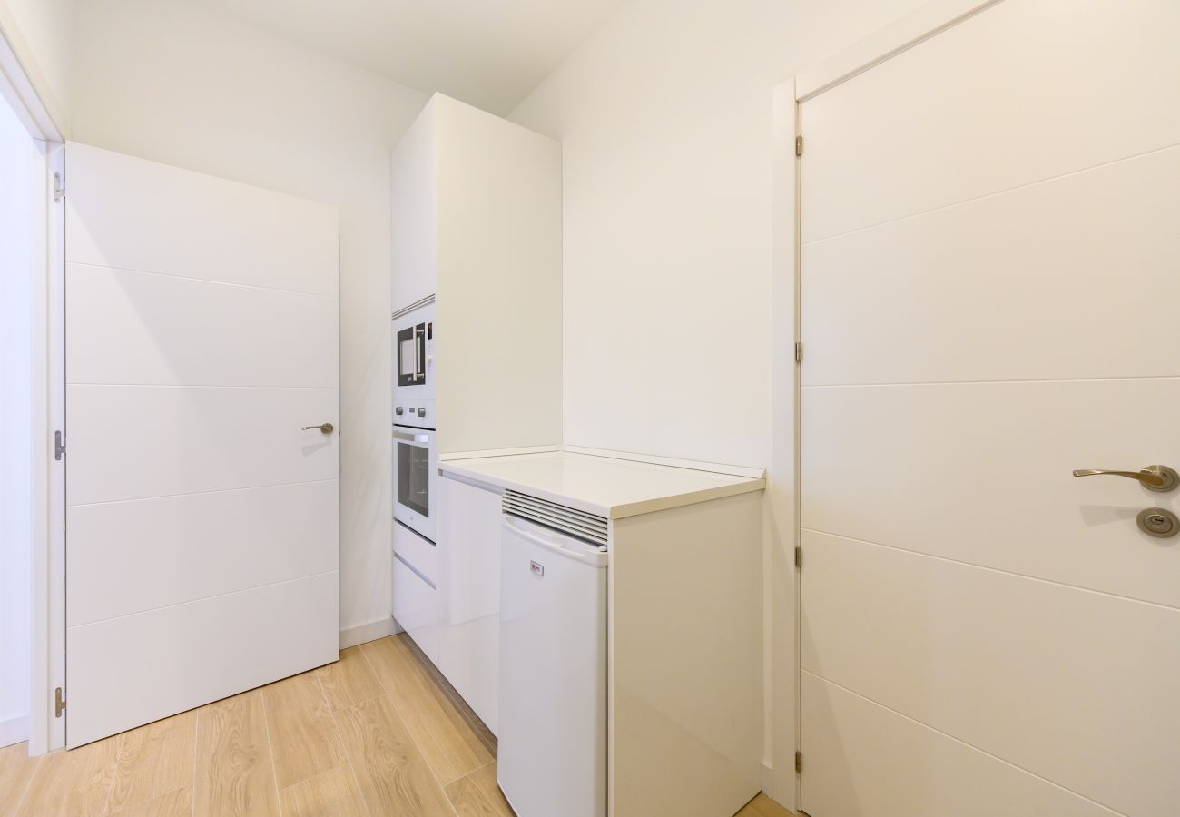 Apartment in Madrid - M (SDB1L4) Piso 1 dormitorio en Tetuán, Madrid