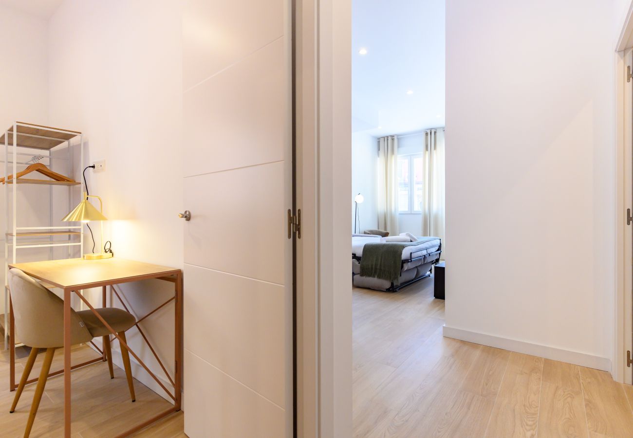 Apartment in Madrid - M (SDB1L4) Piso 1 dormitorio en Tetuán, Madrid