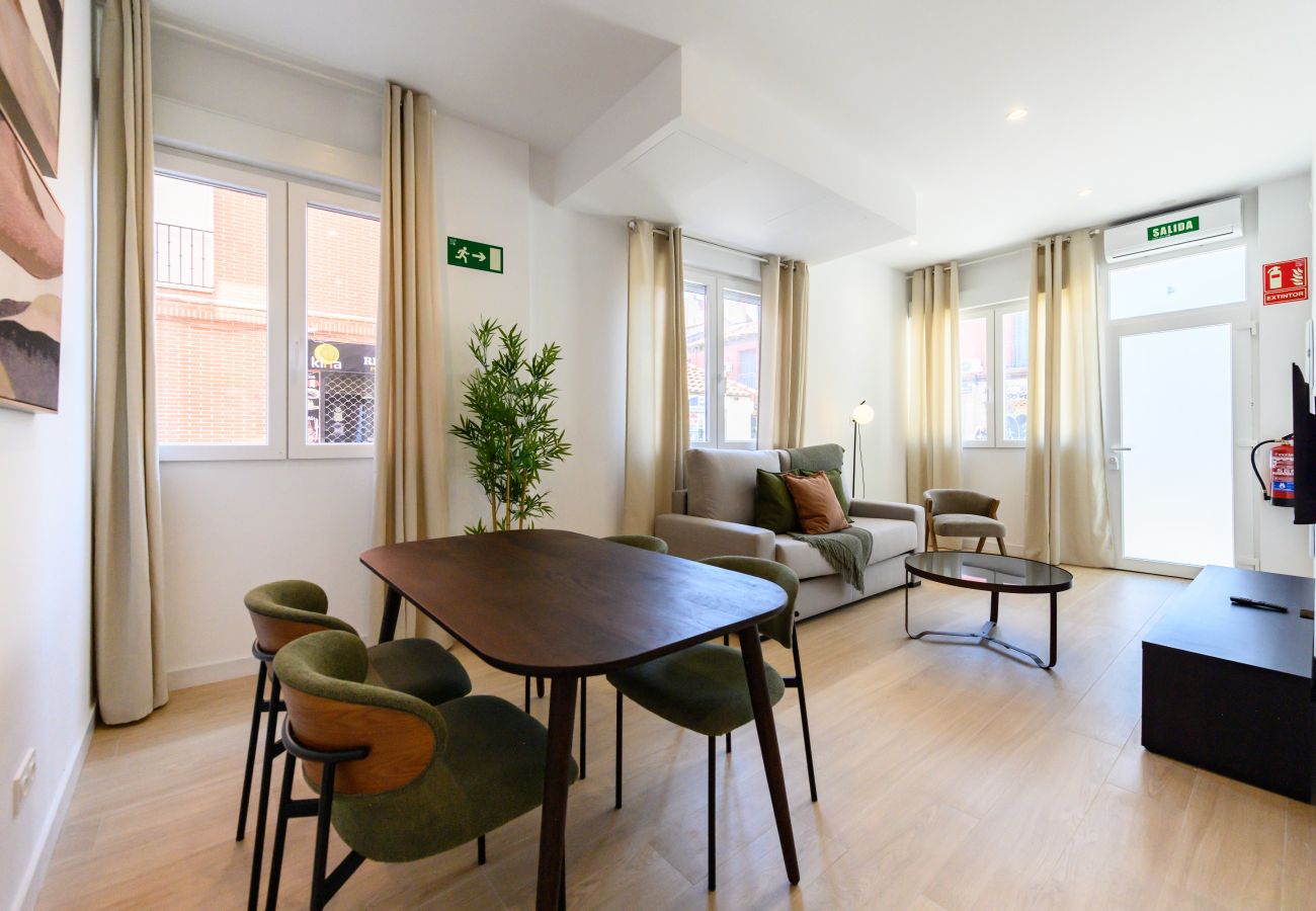 Apartment in Madrid - M (SDB1L4) Piso 1 dormitorio en Tetuán, Madrid
