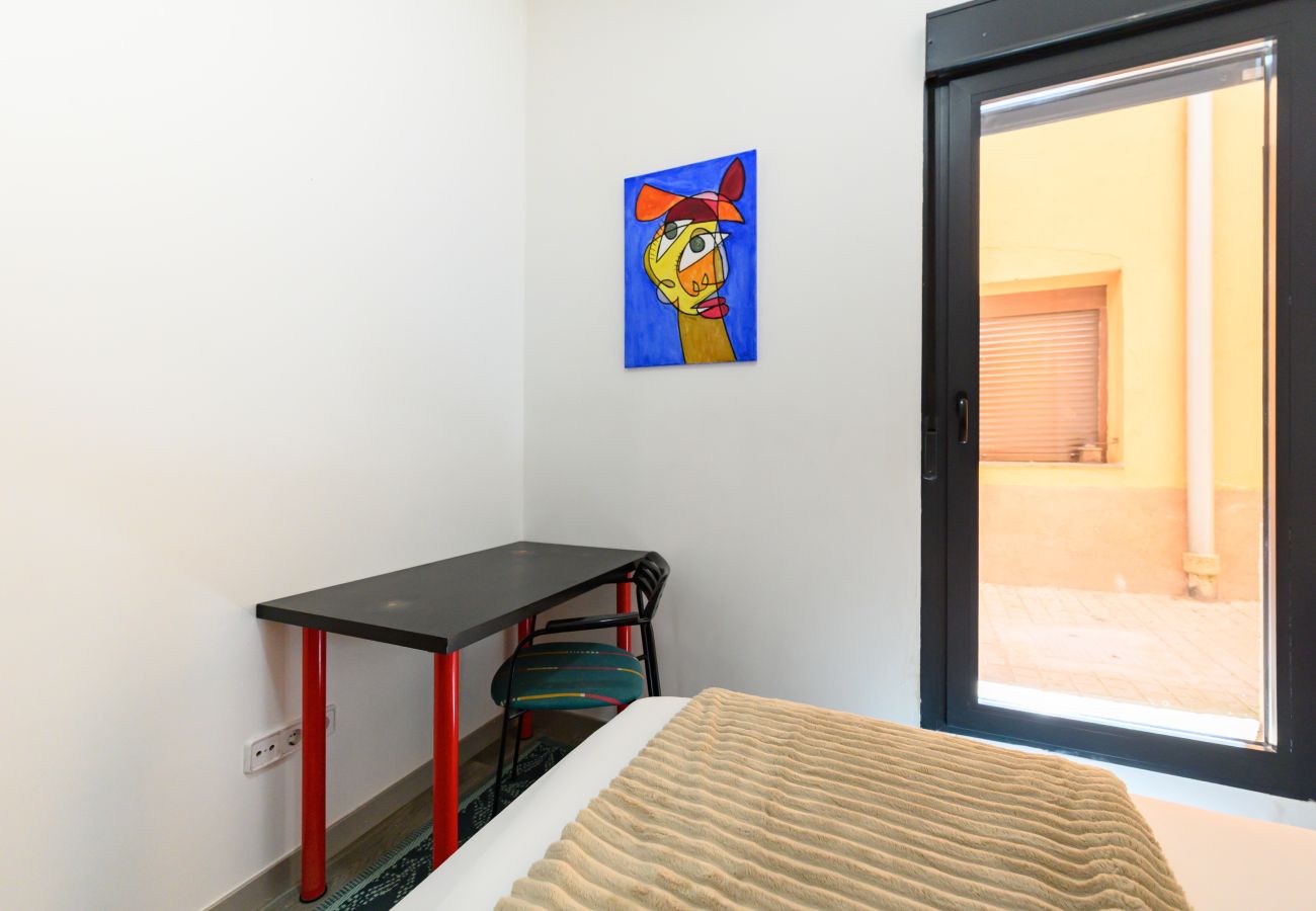 Apartment in Madrid - M (CAÑ220A) Piso de 2 dormitorios en Tetuán