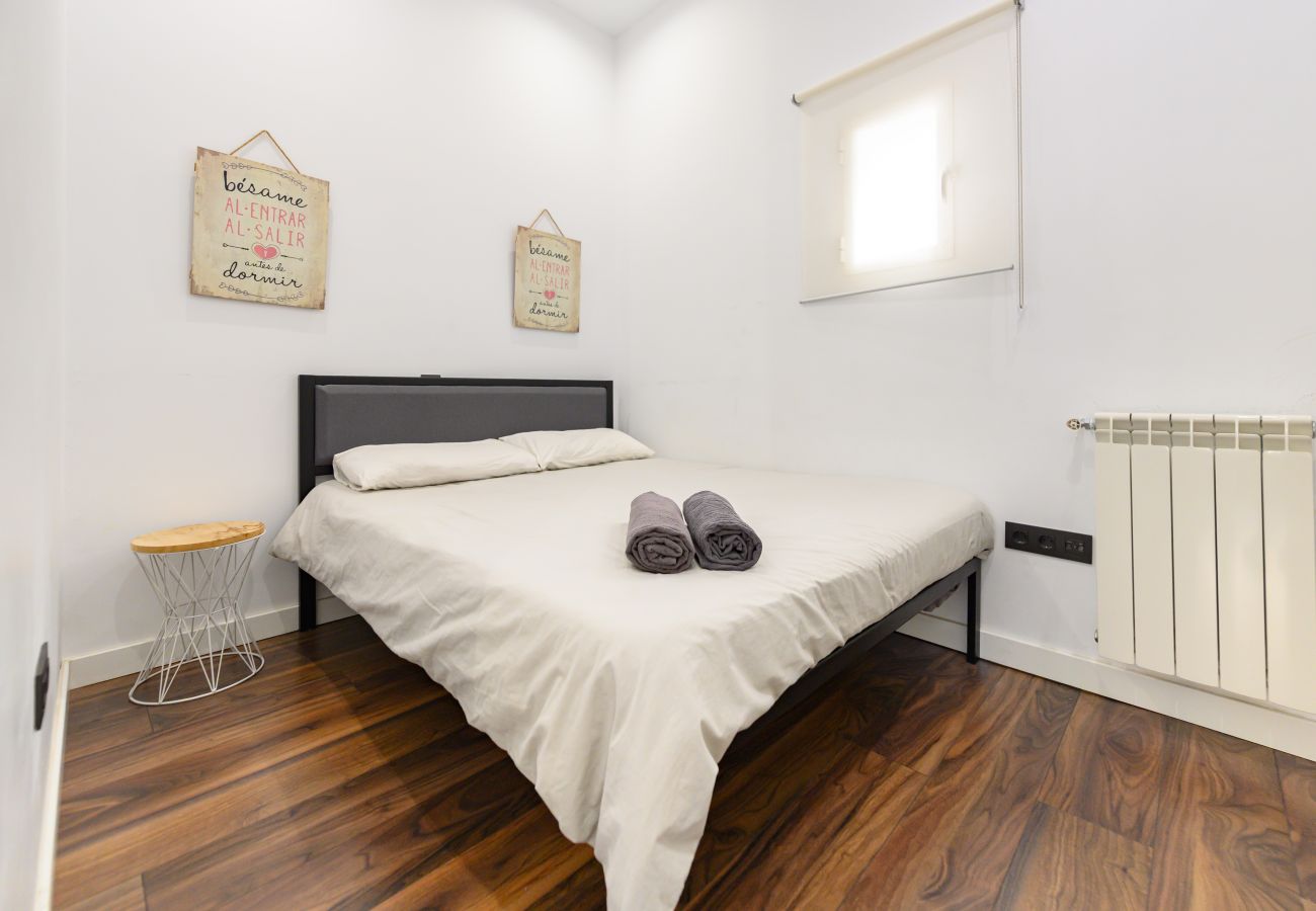 Apartment in Madrid - M (TET263D) Piso 2 dormitorios en el Centro de Mad