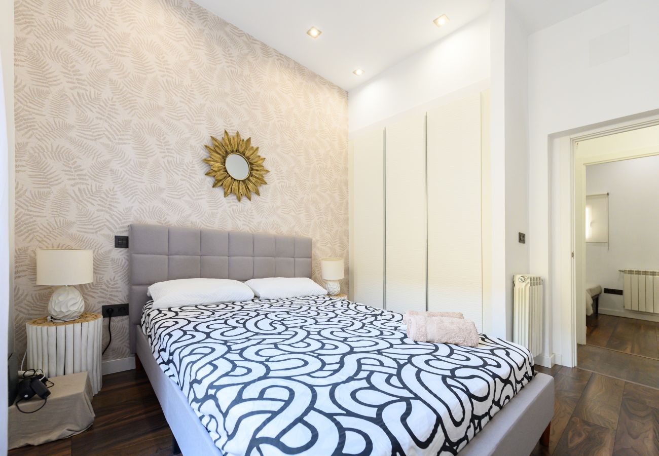 Apartment in Madrid - M (TET263D) Piso 2 dormitorios en el Centro de Mad