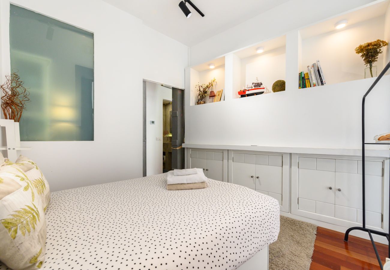 Apartment in Madrid - M (ACU20) Amplio Dúplex en el Centro de Madrid
