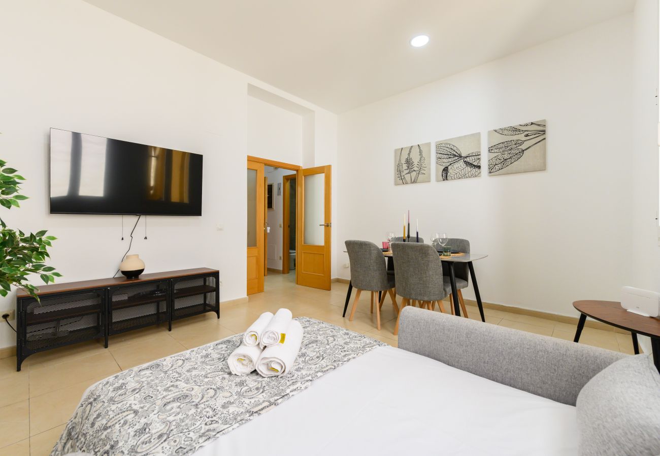 Apartment in Madrid - M (DIN132F) Piso de 2 dormitorios y 3 baños en el