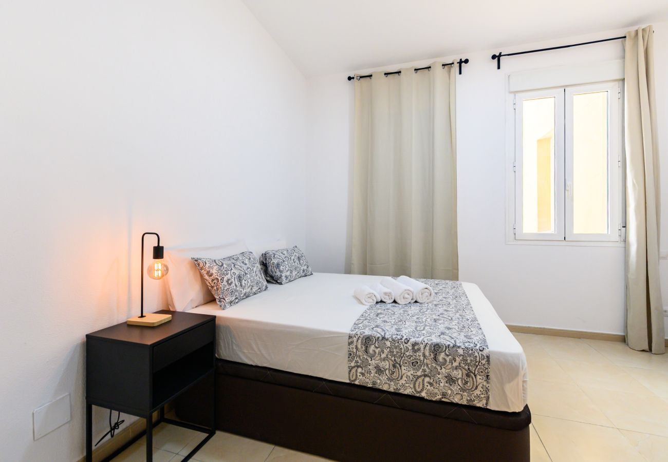 Apartment in Madrid - M (DIN132F) Piso de 2 dormitorios y 3 baños en el