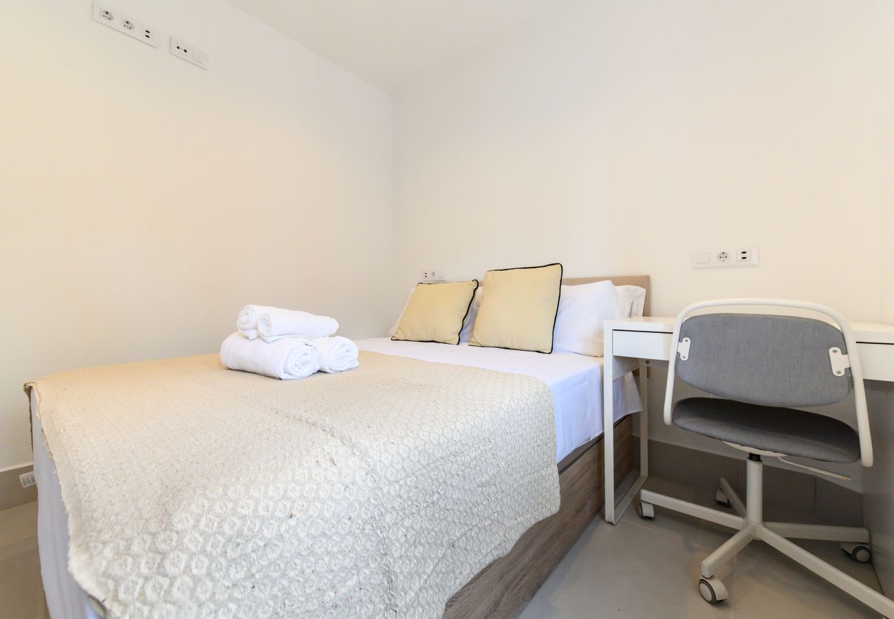 Apartment in Madrid - M (COL164B) Acogedor piso de 2 dormitorios en Cham