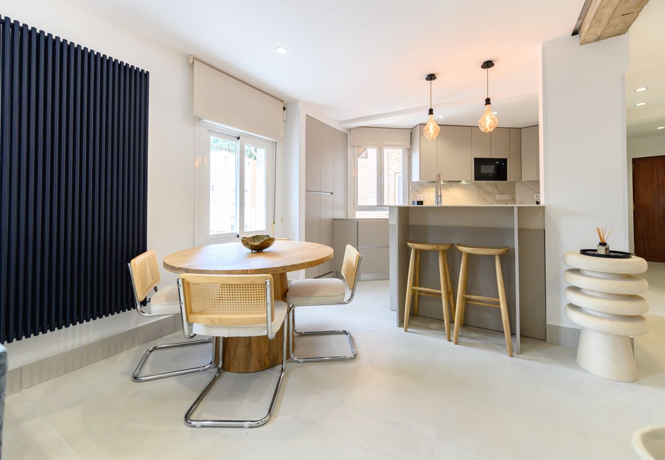 Apartment in Madrid - M (COL164B) Acogedor piso de 2 dormitorios en Cham
