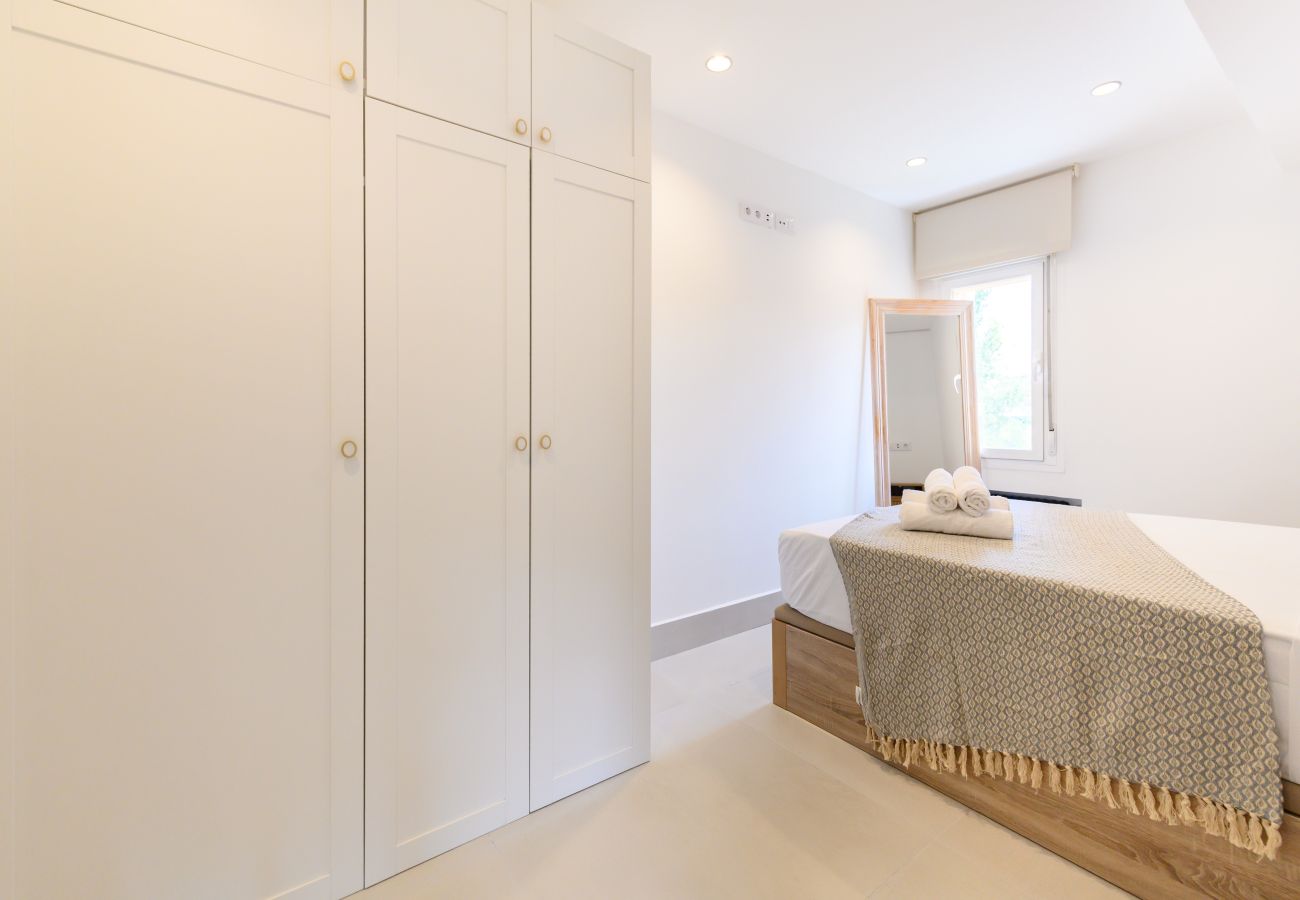 Apartment in Madrid - M (COL164B) Piso de 2 dormitorios en Chamartín