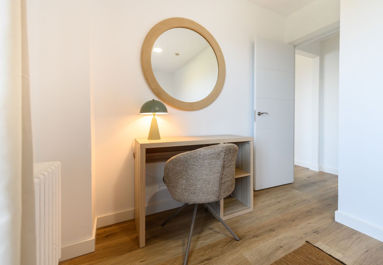 Apartment in Madrid - M (ABR1710C) Piso de Lujo 2 dormitorios y 2 baños