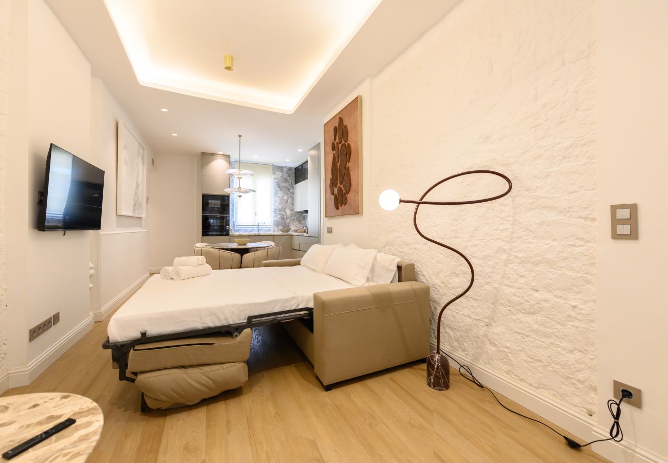 Apartment in Madrid - M (HER1080C) Piso de 2 dormitorios en el barrio d