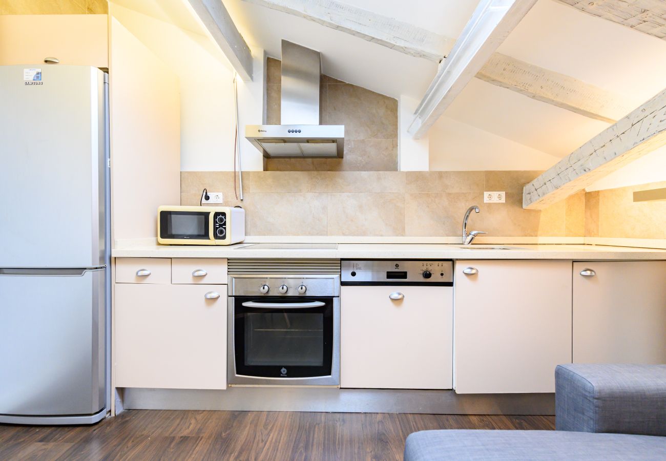 Apartment in Madrid - M (FER3452) Ático de 1 dormitorio en Moncloa
