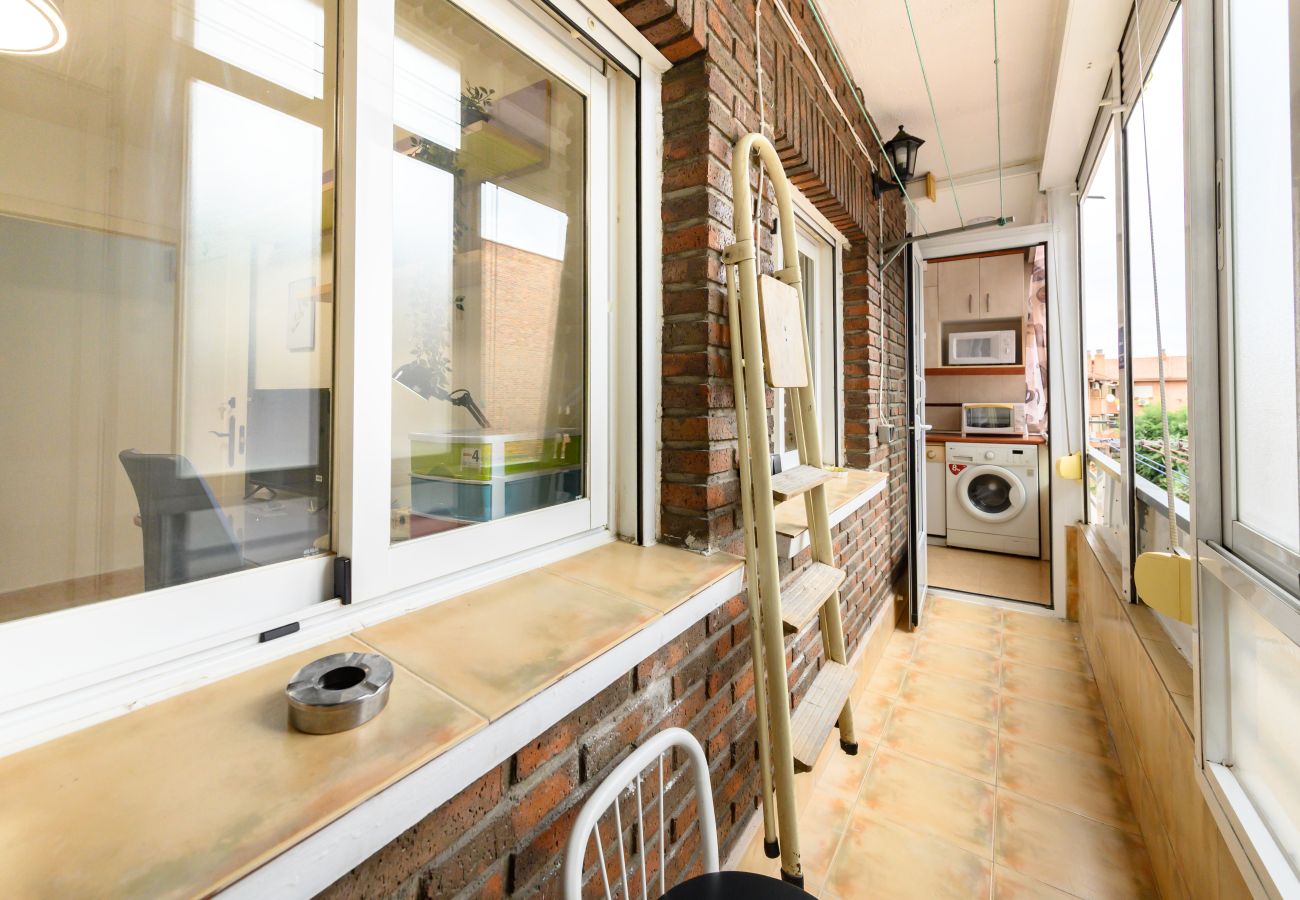 Apartment in Madrid - M (PAL202B) Piso de 4 dormitorios en Villaverde