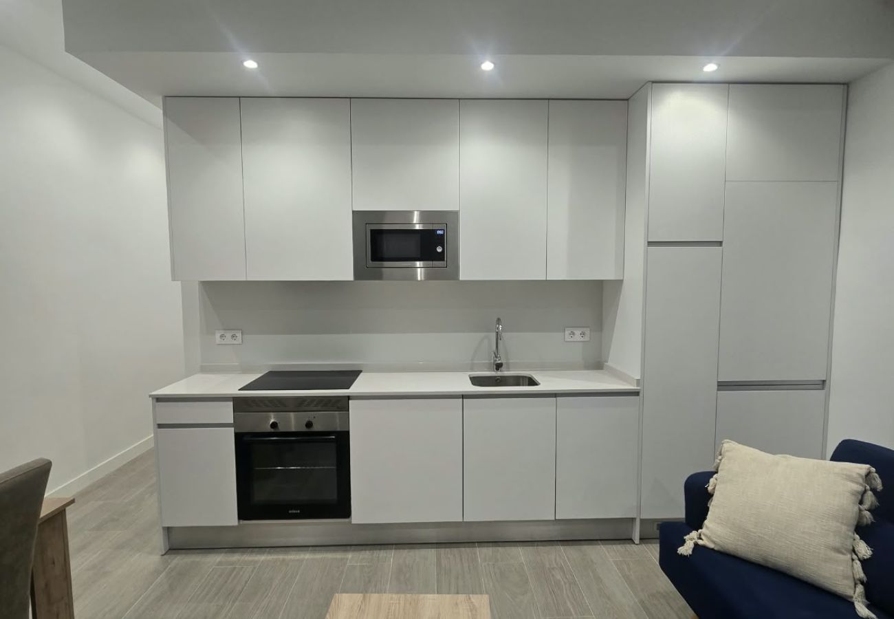 Apartment in Madrid - M (ALC124) Piso de 3 dormitorios en Goya