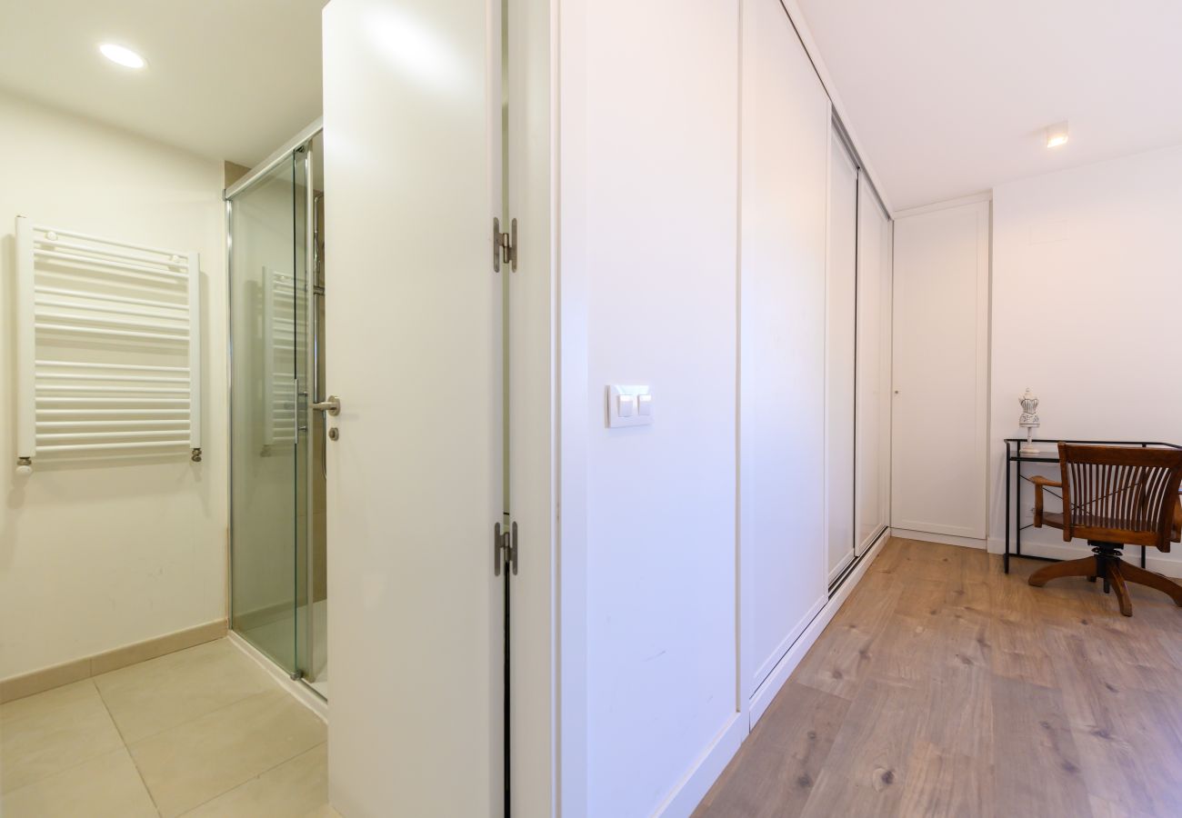 Apartment in Madrid - M (ASO941B) Piso 3 dormitorios y 2 baños en Ciudad