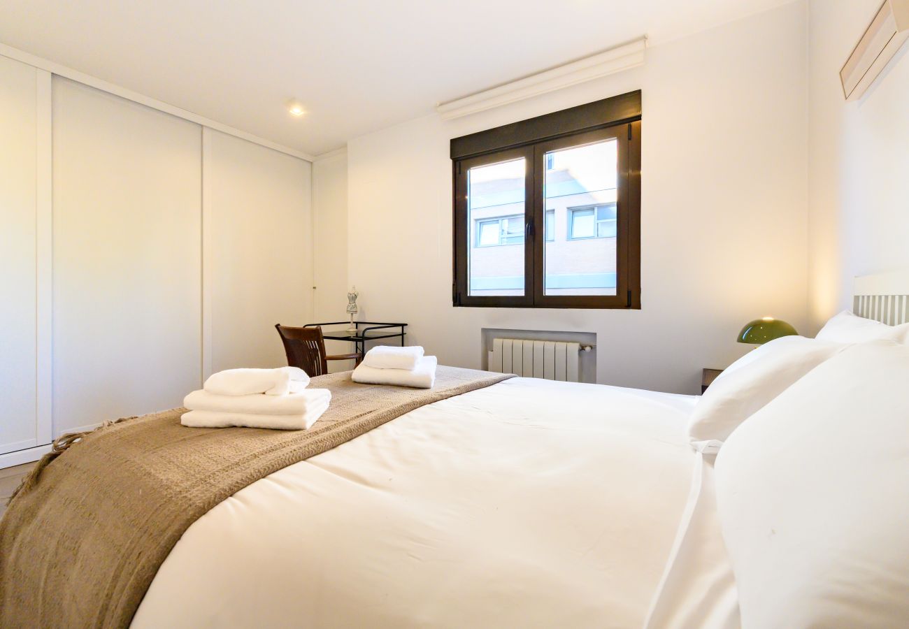 Apartment in Madrid - M (ASO941B) Piso 3 dormitorios y 2 baños en Ciudad