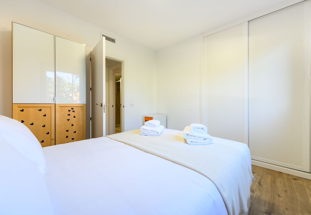Apartment in Madrid - M (ASO941B) Piso 3 dormitorios y 2 baños en Ciudad