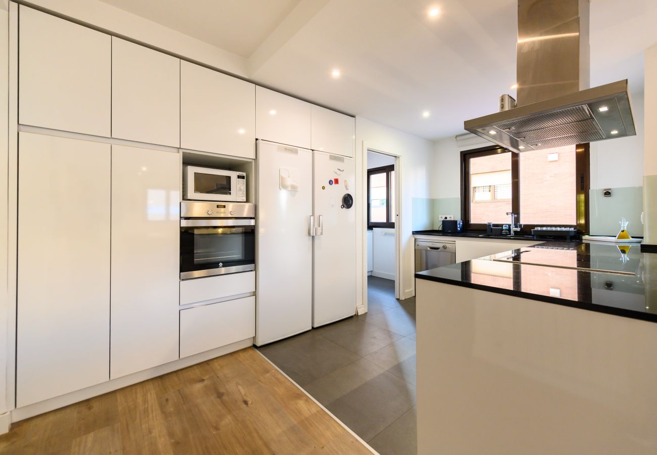 Apartment in Madrid - M (ASO941B) Piso 3 dormitorios y 2 baños en Ciudad